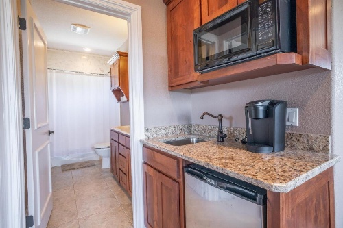 HILLS AND CHILLS home image 28