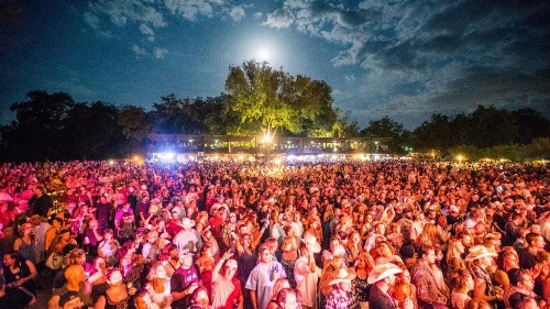 HILLS AND CHILLS home image 41